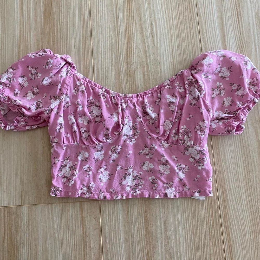 Hollister Puff Sleeve Top